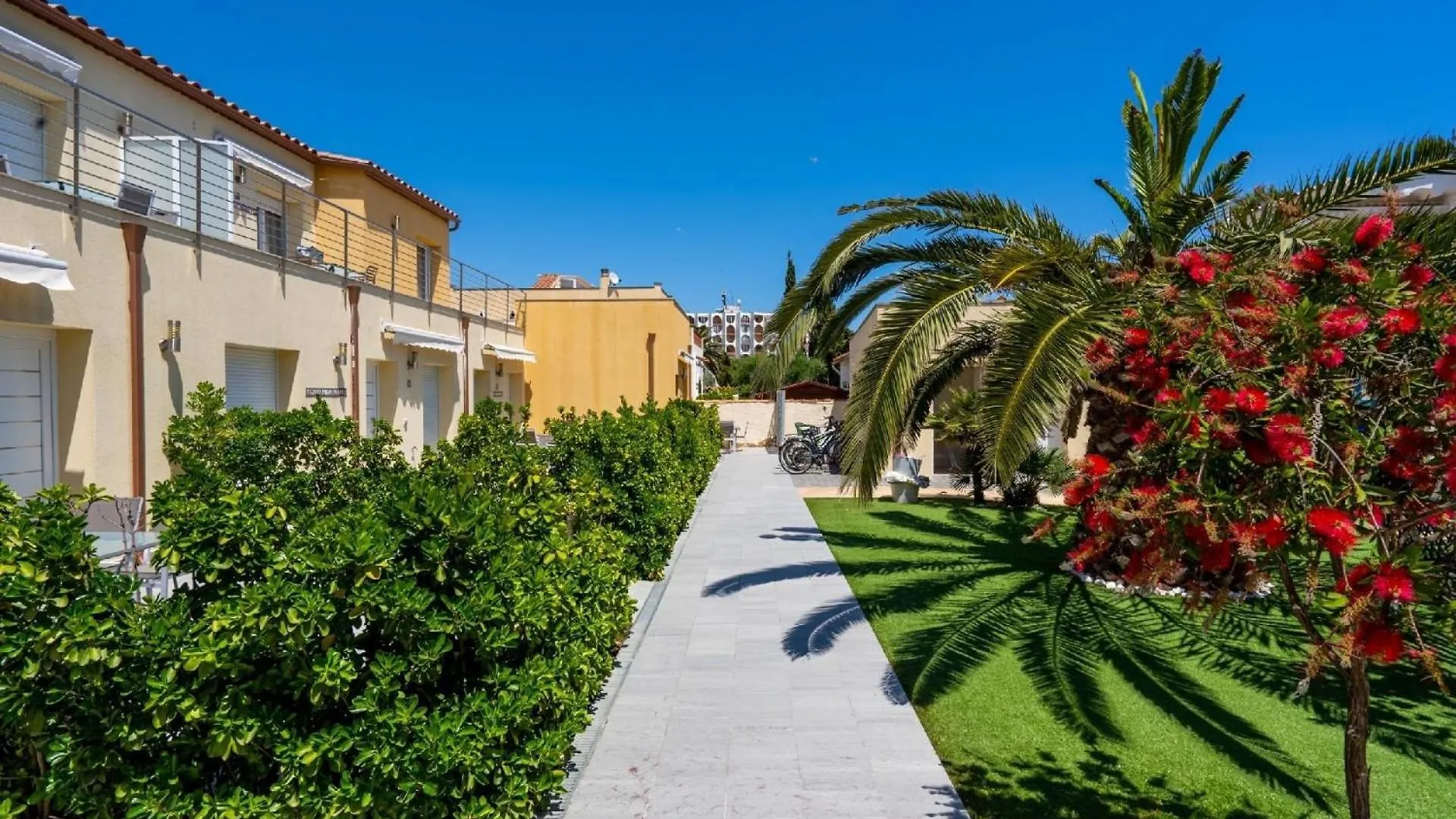 Ferienwohnung Fuer 4 Personen Ca 60 Qm In Empuriabrava, Costa Brava Golf De Roses Apartment Empuriabrava