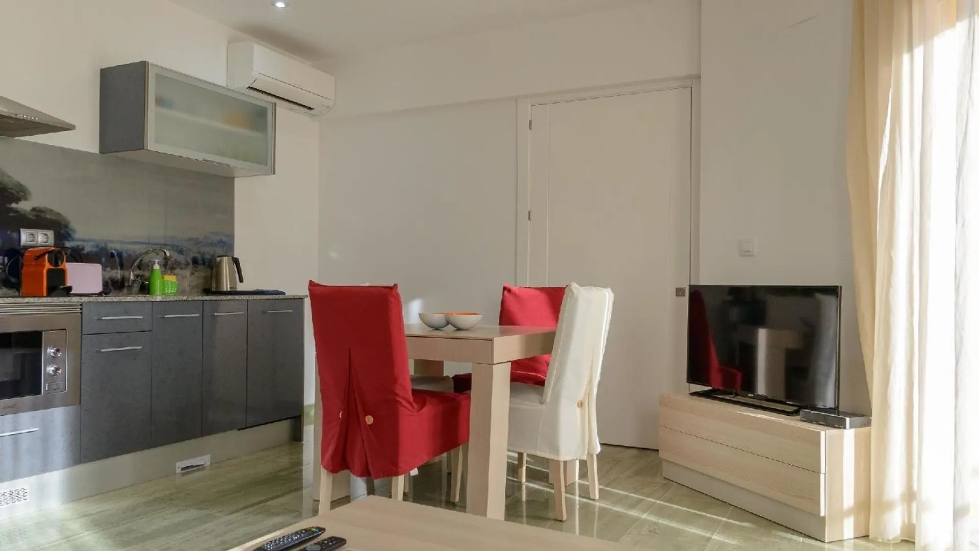 Apartment Ferienwohnung Fuer 4 Personen Ca 60 Qm In Empuriabrava, Costa Brava Golf De Roses